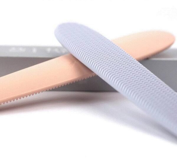 Grove Coat Comb, product photograph