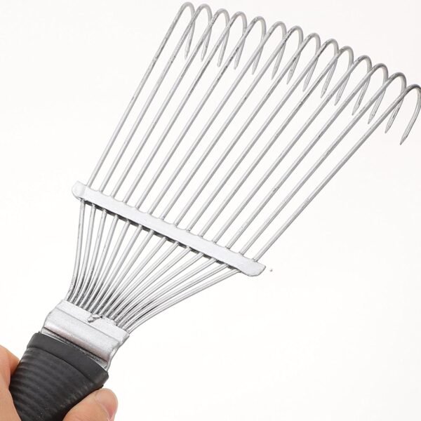 Shore Coat Comb, product photograph